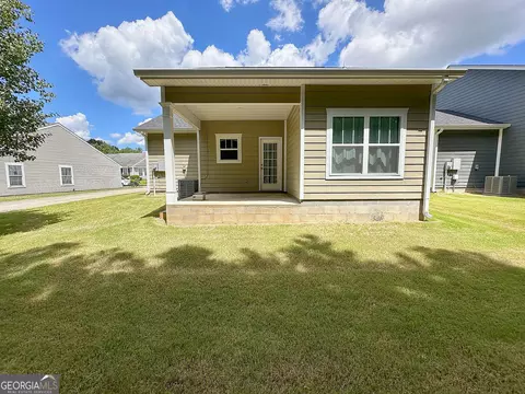 Exterior - 113 Lenox Cir, Lagrange, GA 30241 photo 5 of 7