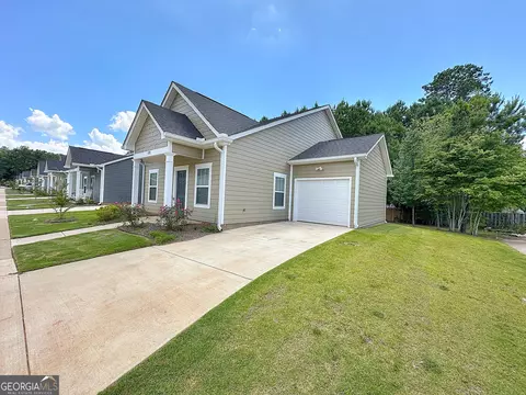 Exterior - 113 Lenox Cir, Lagrange, GA 30241 photo 2 of 7