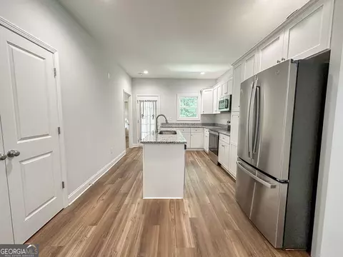 Kitchen - 113 Lenox Cir, Lagrange, GA 30241 photo 3 of 3