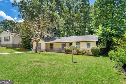 3427 Springlake Dr, Decatur, GA 30032