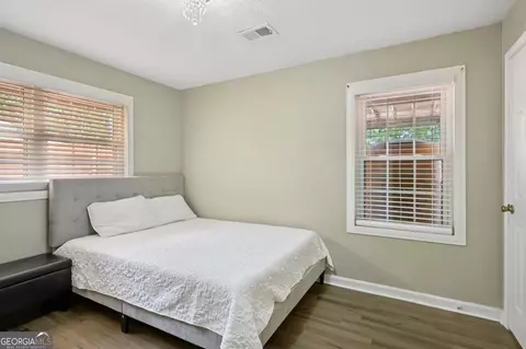 5950 Springview Dr, Forest Park, GA 30297