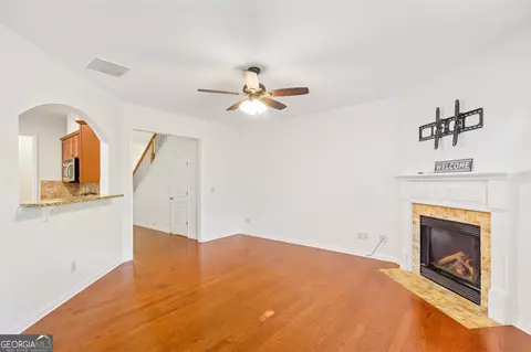 Living - 3584 Archgate Ct, Milton, GA 30004 photo 2 of 4