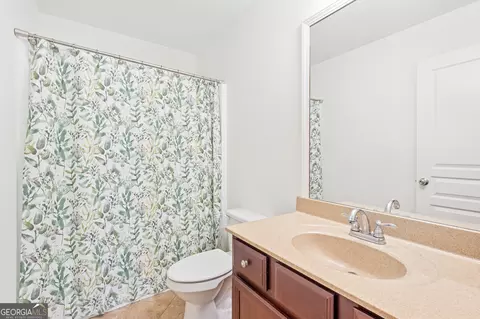 Bath - 3584 Archgate Ct, Milton, GA 30004 photo 3 of 3