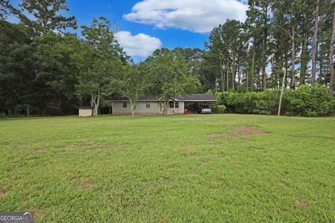 5265 Hacklebarney Rd, Blackshear, GA 31516