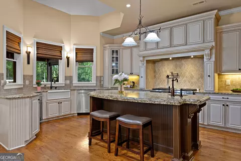 Kitchen - 423 Mask Rd, Brooks, GA 30205 photo 2 of 7