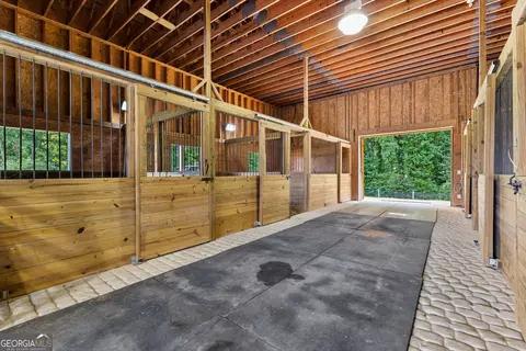 Entry Way - 423 Mask Rd, Brooks, GA 30205 photo 15 of 16