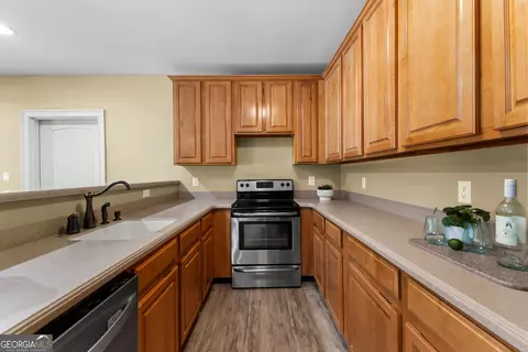 Kitchen - 423 Mask Rd, Brooks, GA 30205 photo 7 of 7