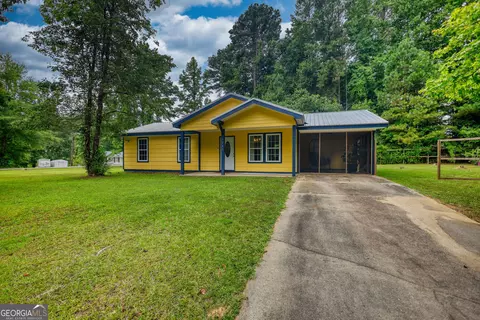 1260 Green Acres Dr, Union Point, GA 30669