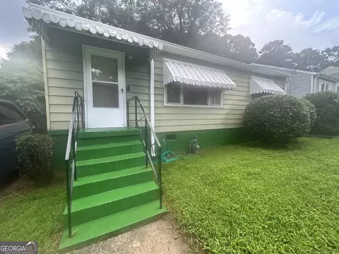 568 Commercial Ave NW, Atlanta, GA 30318