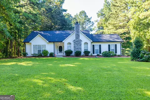 278 Winthrop Dr, Sharpsburg, GA 30277