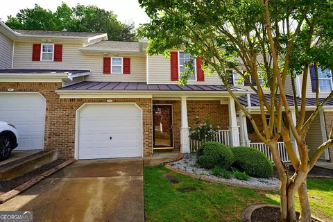 589 Fox Creek Xing, Woodstock, GA 30188