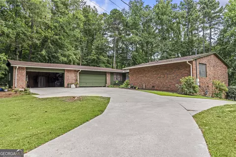 844 Sherwood Dr, Elberton, GA 30635