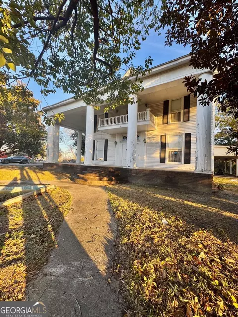 51 S Cromartie St, Hazlehurst, GA 31539