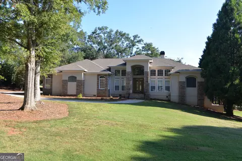 305 Canvasback Trl, Locust Grove, GA 30248