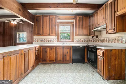 Kitchen - 397 Highway 3 N, Hampton, GA 30228 photo 1 of 2