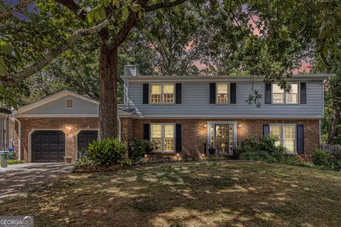 4438 Woodland Forest Dr, Stone Mountain, GA 30083
