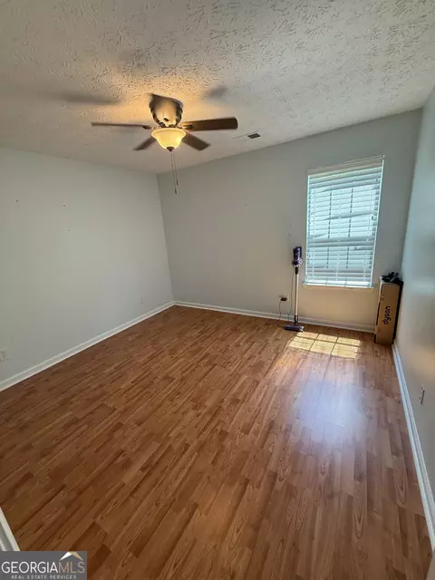 Bedroom - 403 Lexington Park Dr, Lagrange, GA 30241 photo 3 of 5