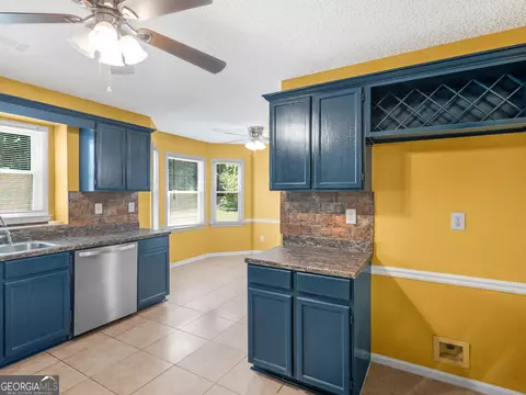 Kitchen - 160 Crown Dr, Mcdonough, GA 30253 photo 3 of 6
