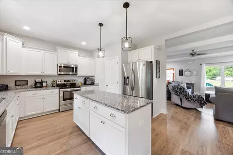 Kitchen - 309 Davis Rd, Gray, GA 31032 photo 2 of 3