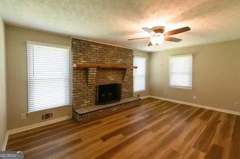 105 Rollingbrook Trl, Tyrone, GA 30290 photo 10