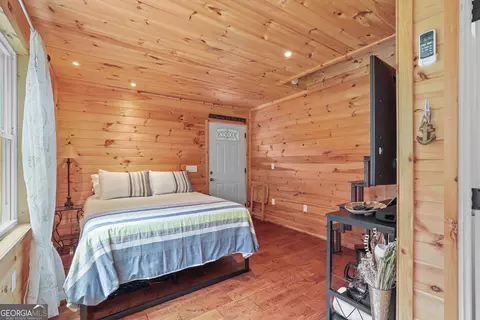 Bedroom - 471 Currahee Pt, Toccoa, GA 30577 photo 7 of 7