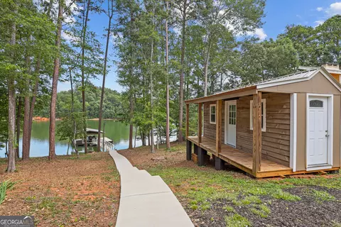 Exterior - 471 Currahee Pt, Toccoa, GA 30577 photo 7 of 11