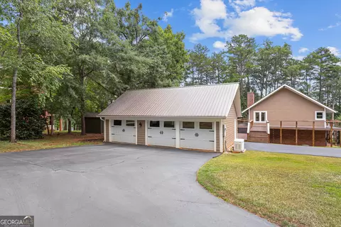 Exterior - 471 Currahee Pt, Toccoa, GA 30577 photo 5 of 11