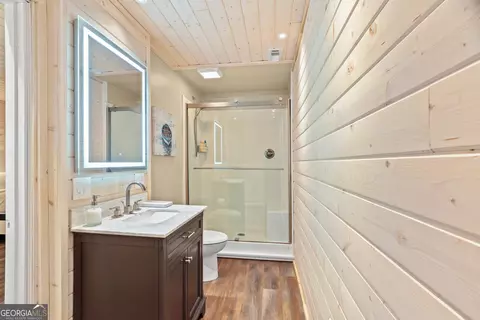 Bath - 471 Currahee Pt, Toccoa, GA 30577 photo 1 of 4