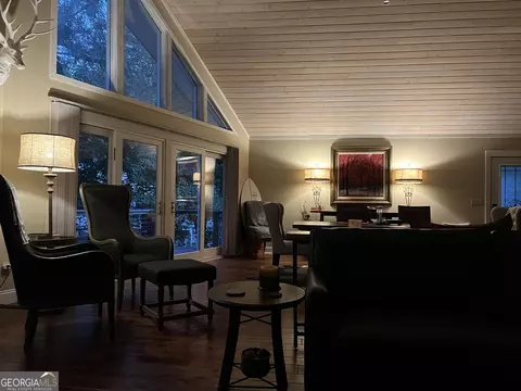 Living - 471 Currahee Pt, Toccoa, GA 30577 photo 5 of 5