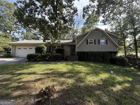 2 Thornwood Dr SW, Rome, GA 30165