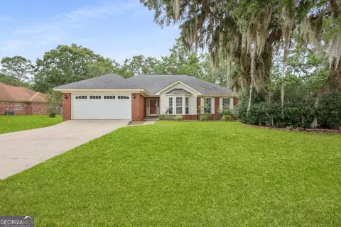 1112 Montclair Dr, Hinesville, GA 31313