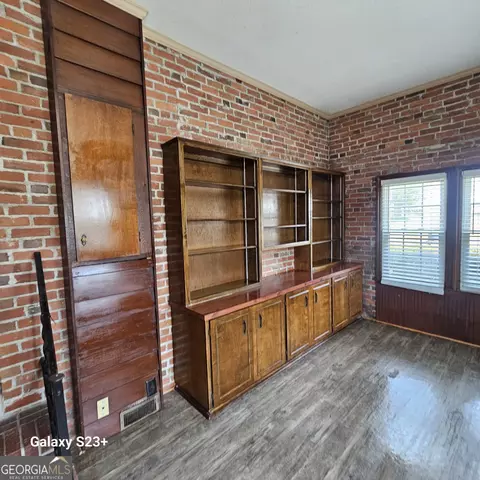 107 E Liberty St, Claxton, GA 30417 photo 10