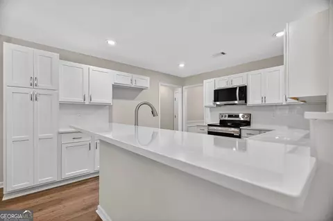 Kitchen - 159 Wellington Dr, Lagrange, GA 30241 photo 1 of 5