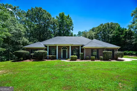 159 Wellington Dr, Lagrange, GA 30241