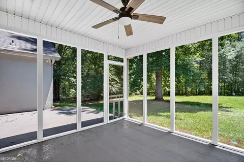 Exterior - 159 Wellington Dr, Lagrange, GA 30241 photo 6 of 7