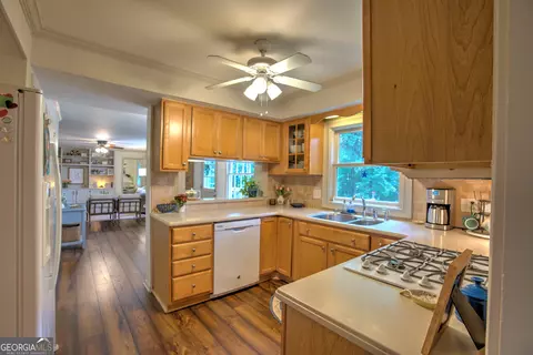 Kitchen - 4 Saddle Ln SE, Rome, GA 30161 photo 1 of 2