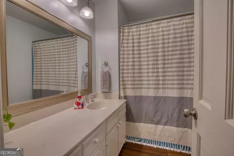 Bath - 4 Saddle Ln SE, Rome, GA 30161 photo 2 of 2
