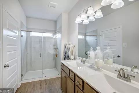 Bath - 10417 Trellis Ln #( 32), Hampton, GA 30228 photo 1 of 2