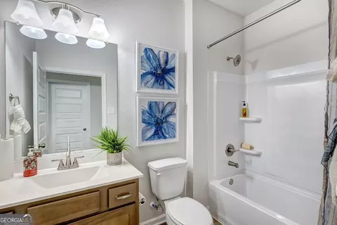 Bath - 10417 Trellis Ln #( 32), Hampton, GA 30228 photo 2 of 2