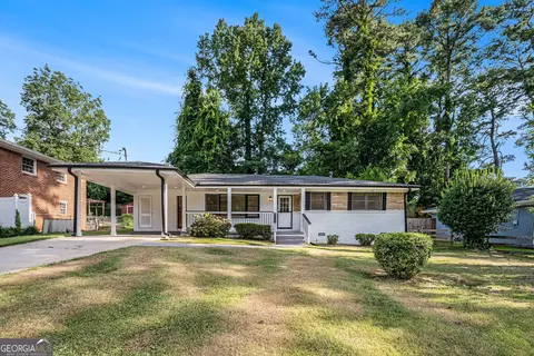 2549 Fontaine Cir, Decatur, GA 30032