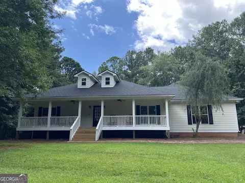 670 Vaughn Rd, Newnan, GA 30265