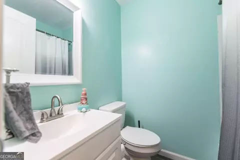 Bath - 103 Garvin Dr, Centerville, GA 31028 photo 1 of 1