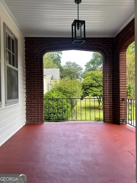 Exterior - 418 E 8th St SE, Rome, GA 30161 photo 3 of 5