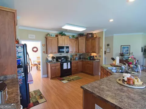 156 Turning Leaf Ln, Perry, GA 31069 photo 2
