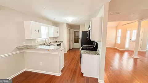 Kitchen - 328 Fallview Dr, Mcdonough, GA 30253 photo 2 of 3