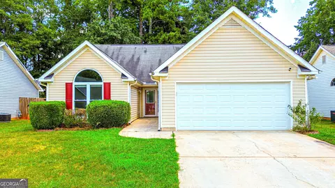 Exterior - 328 Fallview Dr, Mcdonough, GA 30253 photo 8 of 11