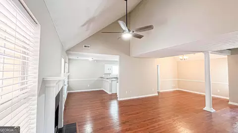 Living - 328 Fallview Dr, Mcdonough, GA 30253 photo 3 of 5