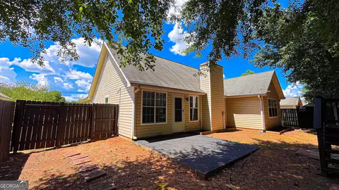 Exterior - 328 Fallview Dr, Mcdonough, GA 30253 photo 9 of 11