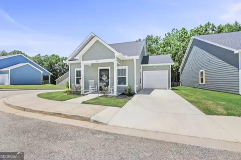 Exterior - 101 Lenox Cir, Lagrange, GA 30241 photo 3 of 10