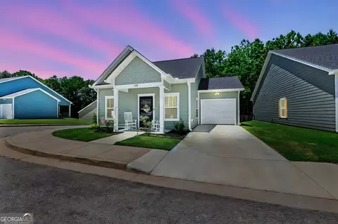 Exterior - 101 Lenox Cir, Lagrange, GA 30241 photo 2 of 10